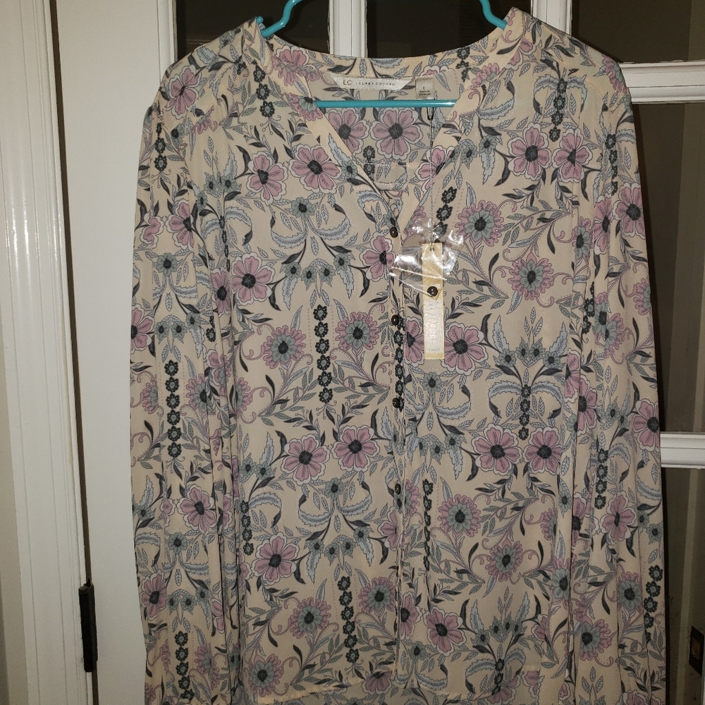 floral blouse